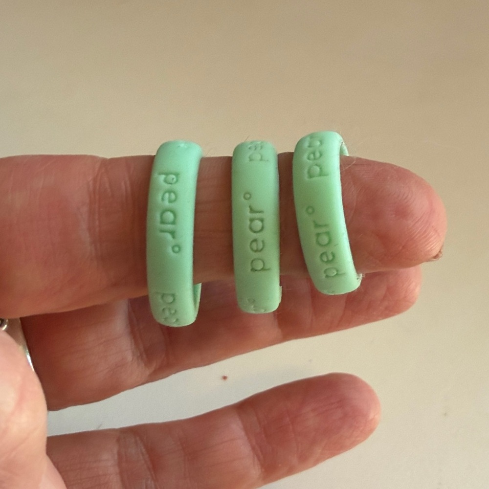 Mint Green Pear Ring set for singles / dating 😉